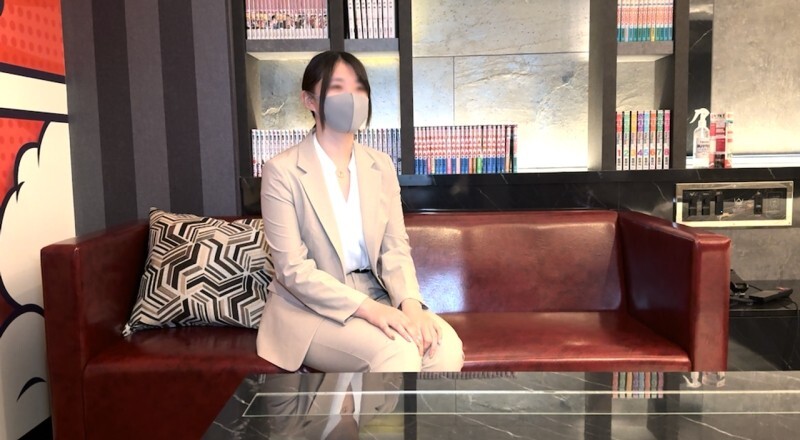 FC2-PPV-4625589 First appearance as a real amateur! A working D-cup new graduate office lady who came home at the end of the year has fun inserting a remote vibrator at the airport w